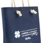 SACOLA EM NYLON COM ALÇA DE CORDA - SACCRD001